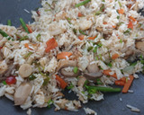 Foto del paso 5 de la receta: Wok de arroz con espárragos y gambas