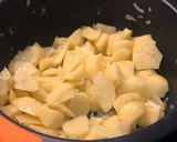 Foto del paso 1 de la receta: Patatas con chorizo