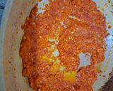 Foto langkah ke 2 dari resep Sambal Merah Tempe, Teri, dan Kacang Tanah.