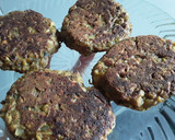 Foto del paso 9 de la receta: Hamburguesas de Arvejas y pencas de acelga de mi casa... 🤔🍔🍔🍔🤨😜!!!