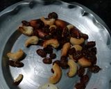आटे का हलवा (aate ka halwa recipe in Hindi) रेसिपी चरण 1 फोटो