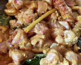 Foto langkah ke 2 dari resep Tongseng Ayam Sayur.