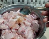 Foto langkah ke 1 dari resep Ayam Nanas Asam Manis.