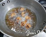A picture of step 3 of Black Gram Fritters with Leek.