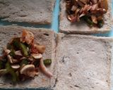 A picture of step 3 of Mashroom pizza bread pocket.