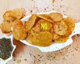 A picture of step 6 of Aloo ky Crispy Pakoray.