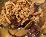 A picture of step 2 of Bamboo Shoot Soup with Chicken Feet and Pork Hock.