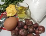 Foto langkah ke 1 dari resep Kue Bawang Gunting Renyah.