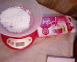 A picture of step 3 of Vanilla Cookies Easter Edition!.