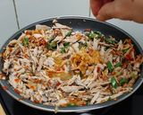 Foto langkah ke 5 dari resep Tongkol Suwir Pedas.