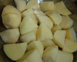 A picture of step 1 of Aloo gobhi.
