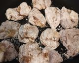 Foto del passaggio 3 della ricetta Pollo 'Karaage' non fritto alla giapponese facile e veloce