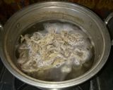 Foto langkah ke 1 dari resep Usus Tumis Cabe Ijo.