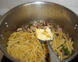 Foto del paso 6 de la receta: Macarrones de longanizas y champiñones