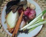 Foto langkah ke 1 dari resep Semur Tahu dan Dada Ayam.