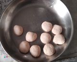 A picture of step 3 of Pani Puri.