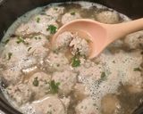 รูปขั้นตอนการทำที่ 2 ของ แกงจืดไข่น้ำหมูสับ สูตรสามเกลอ