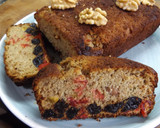 Foto del paso 4 de la receta: Cake especial con frutos secos sin trigo y sin azúcar