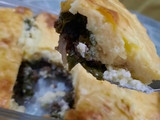 Pastel Tutup Daging Bayam