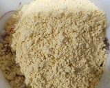 A picture of step 2 of Kanda Bhajiya.