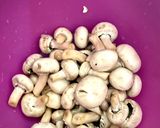 A picture of step 1 of Mushroom fry.