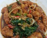 Foto langkah ke 8 dari resep Ayam Crispy Kangkung Saus Lada Hitam.