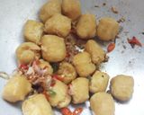 Foto langkah ke 7 dari resep Tahu Goreng Cabe Garam.