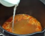 A picture of step 5 of Egg and Tomato Soup.