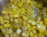 A picture of step 2 of Onion Potato Subzi.