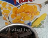 Foto langkah ke 1 dari resep Chocolate Cornflakes Clusters.