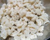A picture of step 4 of Masala idli churma.