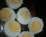 Foto del paso 2 de la receta: Huevos duros rellenos