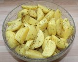 Fűszeres sült krumpli recept fázis 3 fotója