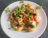 A picture of step 5 of Dahi vada (white udad dal).