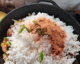 A picture of step 4 of Schezwan Chicken fried rice (Restaurant style).