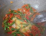 Foto langkah ke 4 dari resep Oseng - oseng wortel, buncis, telur.