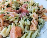Foto del paso 5 de la receta: Fusilli tricolor con salmón y crema de queso de cabra al eneldo