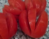 صورة لخطوة 2 من وصفة طماطم🍅 بالثوم والكزبرة، مقبلات سهلة جربيها👌