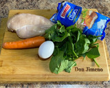 Foto del paso 1 de la receta: Nuggets de pollo, espinacas y zanahoria