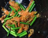 Foto langkah ke 3 dari resep Tumis gurita.
