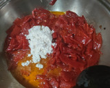 Foto del paso 6 de la receta: Piquillo rellenos de pechuga de pollo con jamón dulce y queso