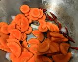 Foto langkah ke 2 dari resep Tumis Tauge, Tahu, dan Wortel.