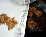 A picture of step 4 of Crispy onion cabbage pakora.