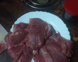 Foto del paso 2 de la receta Solomillo de cerdo con salsa de cebolla y papas paja