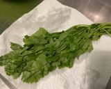 Une image de l'étape 7 de Poulet aux carottes, panais, petits pois et pommes de terre.