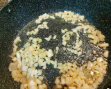 Foto del paso 4 de la receta: Pasta con langostinos
