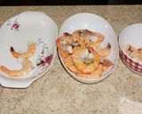 Foto del paso 2 de la receta: Camarones con salsa cóctel al jengibre