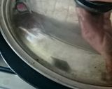 A picture of step 5 of Semolina uttapam.