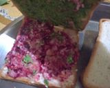 A picture of step 4 of Cheese spread vegetable sandwich.