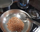 A picture of step 2 of Sabudana khichdi with masala tea.